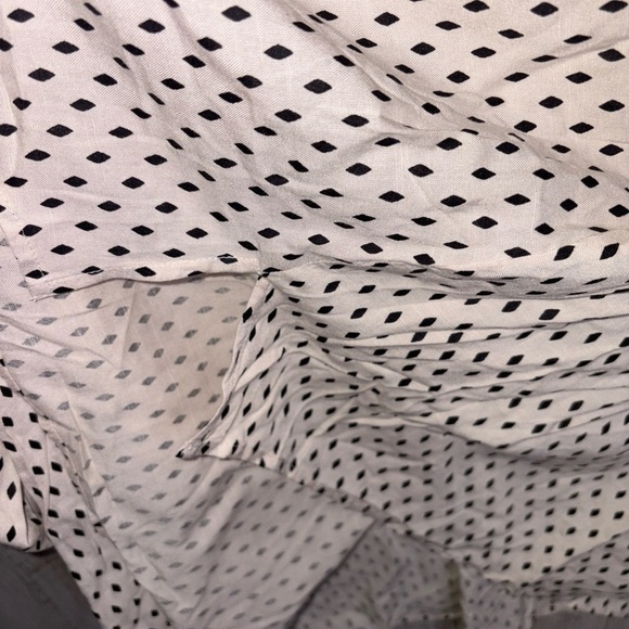 COPY - Lane Bryant Woman's Blouse Rolled Tab Long Sleeves Size 28 NWT - Picture 9 of 13